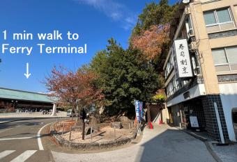 Yamaichi Bekkan allows 18 year olds to book a room