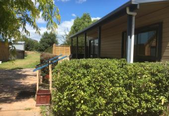 Minffordd Cottage allows 18 year olds to book a room