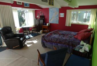 Piringa allows 18 year olds to book a room