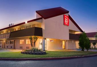 Studio 6 Suites Shreveport, La Industrial Loop has Smoking rooms