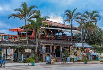 Hostel Sereia do Mar allows 18 year olds to book a room