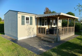 Recreatiepark Duinhoeve 5 has Balcony rooms