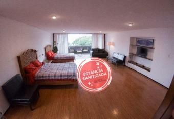 Suites Las Plazas has Balcony rooms