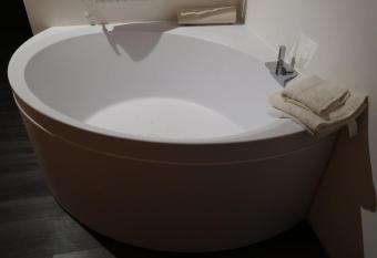 Romeo&Juliet s Nest in Verona has rooms with a private hot tub