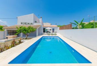 Can Fosc has Balcony rooms