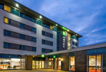 ibis Styles Crewe allows 18 year olds to book a room