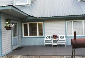 Uus-Roomassaare 26A allows 18 year olds to book a room