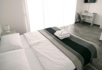 Filipovic rent a car & apartments has Balcony rooms