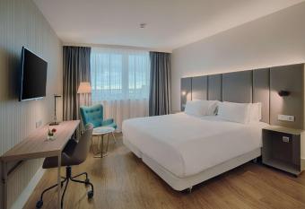 NH Toulouse Airport allows 18 year olds to book a room