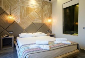 Katrine Boutique Apartments has Balcony rooms