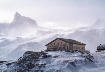 Hotel Schwarzsee allows 18 year olds to book a room