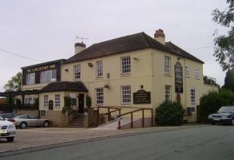 The Lenchford Inn has Balcony rooms