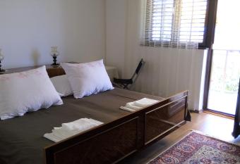 House Mergl Gradac has Balcony rooms