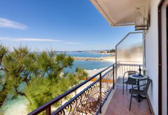Rooms Marinac has Balcony rooms