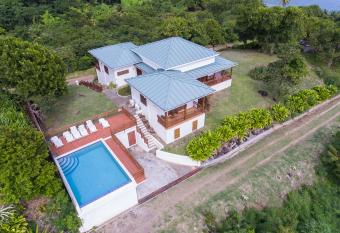 Two Bays Beach Villa, Apartment, and Studios allows 18 year olds to book a room