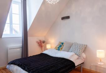 Noviomagus allows 18 year olds to book a room