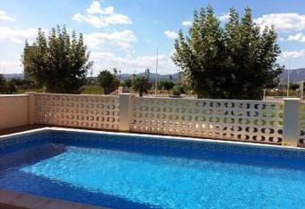 Calle de los Jardines, 26 Apartamento allows 18 year olds to book a room