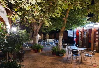 Hotel Suiza allows 18 year olds to book a room