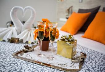 Bloom Inn Madrid has Balcony rooms