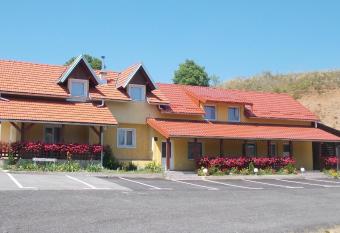 Apartments Pavli   has Balcony rooms