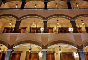 Puerta San Pedro allows 18 year olds to book a room