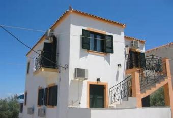 Flisvos Apartments has Balcony rooms