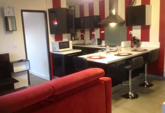 Appart Port Blanc has Balcony rooms