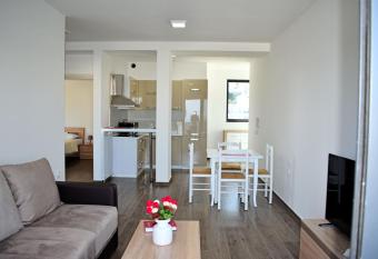 Apartment L ideal has Balcony rooms