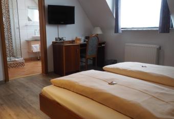 Hotel Bienefeld allows 18 year olds to book a room