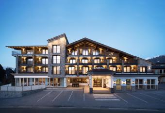 Hotel Stubai has Balcony rooms