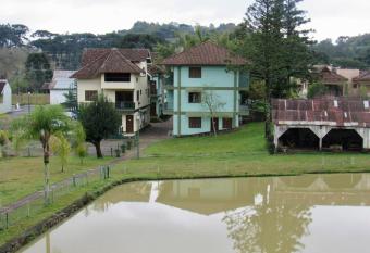 Imperial Parque Hotel Grupo de Hot  is Mar e Mar allows 18 year olds to book a room