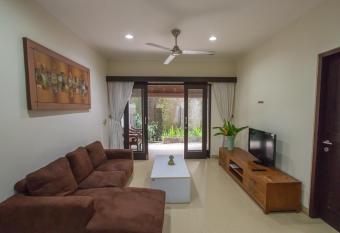 Bali Paradise Apartments allows 18 year olds to book a room