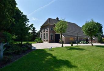 De Eurostee has Balcony rooms