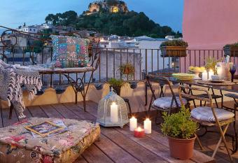 La Indiana de Begur, Petit Hotel Boutique allows 18 year olds to book a room