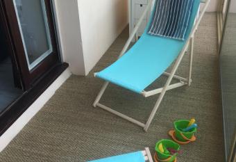 Appartement 100m de la plage has Balcony rooms