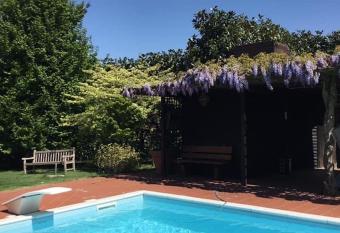 La Pergola B&B has Balcony rooms