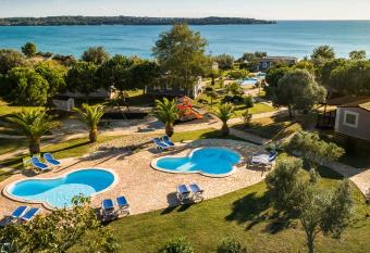 Premium Sirena Village Mobile Homes has Balcony rooms