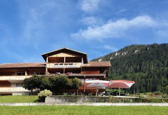 Gasthof Engelberg allows 18 year olds to book a room