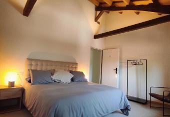 Casa Carmina Hostel has Balcony rooms