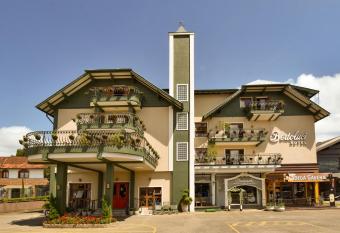 Hotel Bertoluci allows 18 year olds to book a room