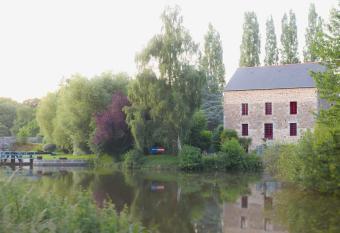 Le Moulin du Mottay allows 18 year olds to book a room