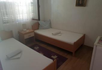 Guest House Alisa has Balcony rooms