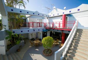 Surfside Bed & Breakfast has Balcony rooms