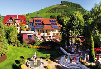Hotel Rebstock Durbach allows 18 year olds to book a room
