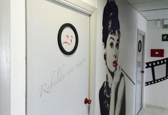 Hotel Sur Utopia allows 18 year olds to book a room