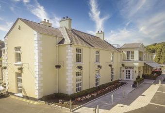 Millbrook Lodge allows 18 year olds to book a room