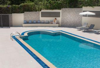 Fouxia Apartments and Studios allows 18 year olds to book a room