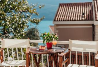Apartmani Vico has Balcony rooms