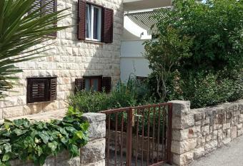 Apartment M&J Supetar with floor heating and two air conditioners has Balcony rooms