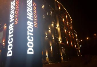 Doctor House Hotel has Balcony rooms